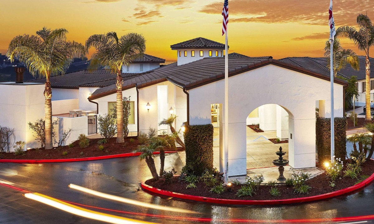 Pismo Beach Hotel | Hilton Garden Inn San Luis Obispo/Pismo Beach
