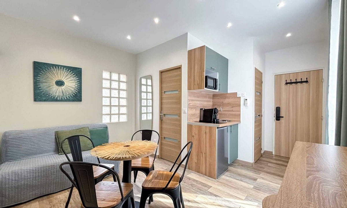 Le Pre-Saint-Gervais Apartment | Hoche B 16 - One Bedroom Apartment, Sleeps 4