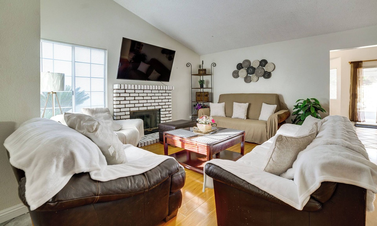 Moreno Valley House | Home 8 Mi to Dtwn Riverside: Families Welcome!