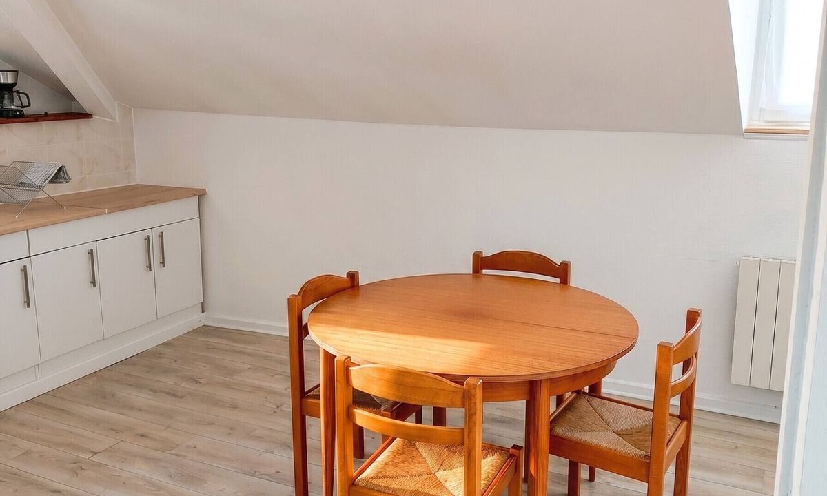 Rosny-sous-Bois Apartment | Homerez - Apartment Rosny-sous-Bois