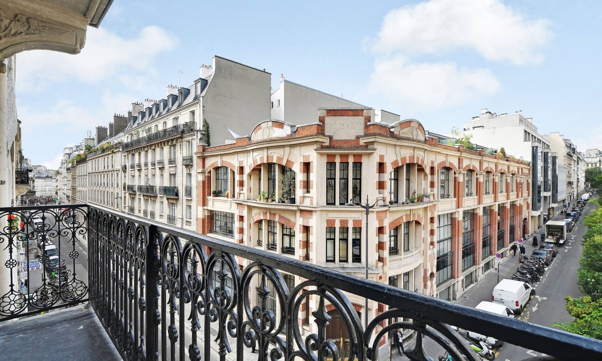 Quartier de Rochechouart Hotel | Hotel Altona