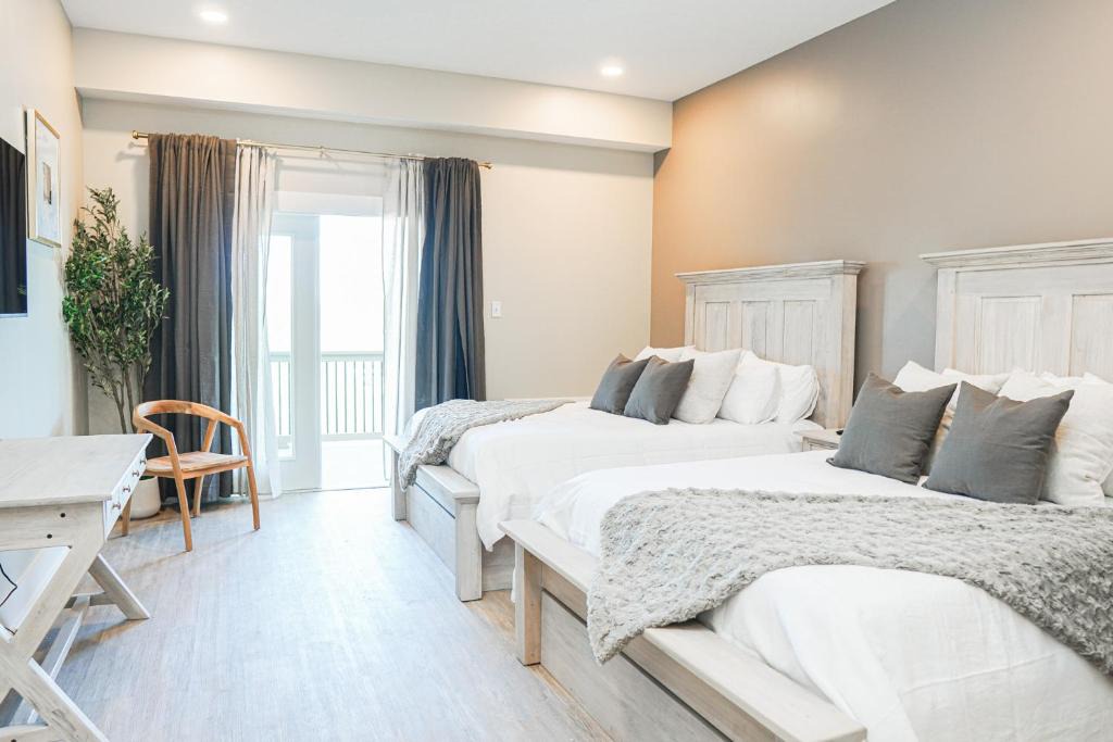 Long Beach Hotel | Hotel Whiskey in Long Beach
