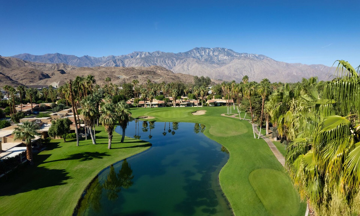 Cathedral City Hotel | Hyatt Vacation Club at Desert Oasis