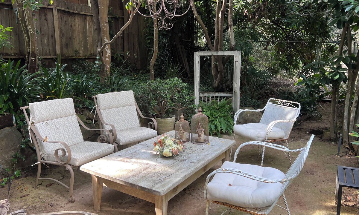 Hedgerow House | IN THE HEART OF MONTECITO, 2BR 2BA HOME 6 MONTH RENTAL