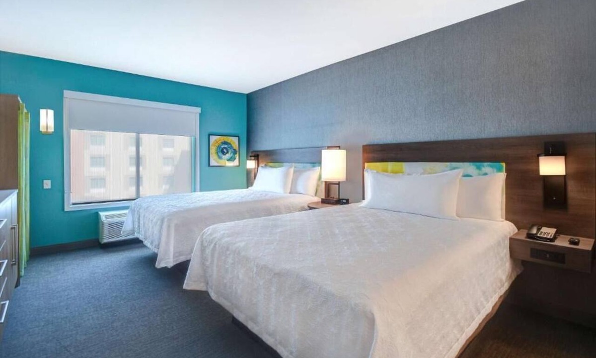 Downtown Tucson Hotel | Indulge in Home Like Comfort! Pool, Kitchen, Free Breakfast, Pets Allowed!