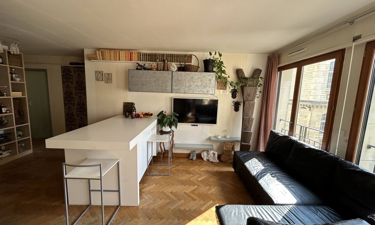Grenelle Apartment | Just 5 minutes from the Eiffel Tower and the Seine! Ideal for families. Parking