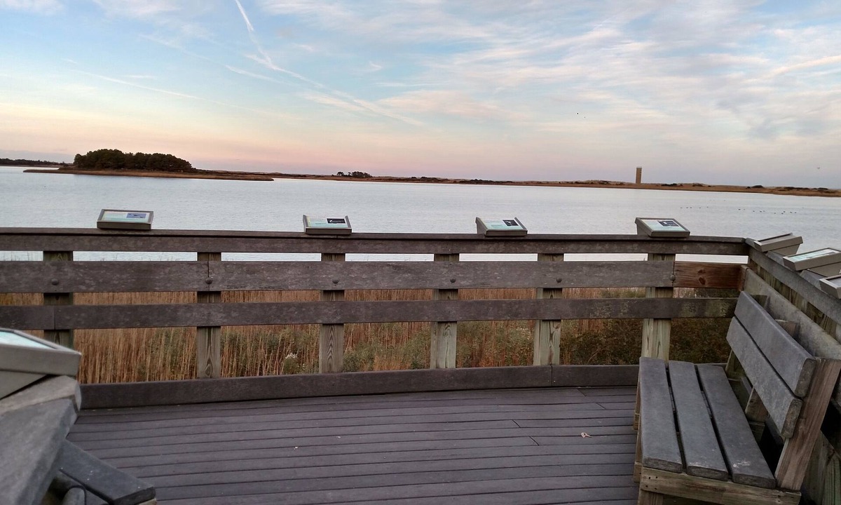 Lewes Condo | JUST RELEASED. LEWES BEACH-WATERFRONT CONDO 2 BED/2BA/2 BLOCKS TO THE BEACH