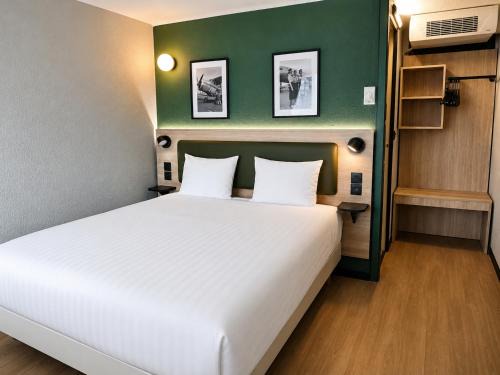 Gonesse Hotel | Kyriad Direct Le Bourget Gonesse