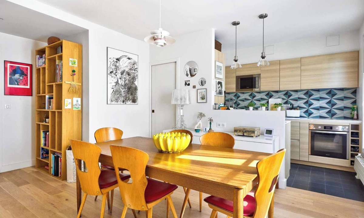 Saint-Merri Apartment | L'Art de Vivre Parisien dans le Marais