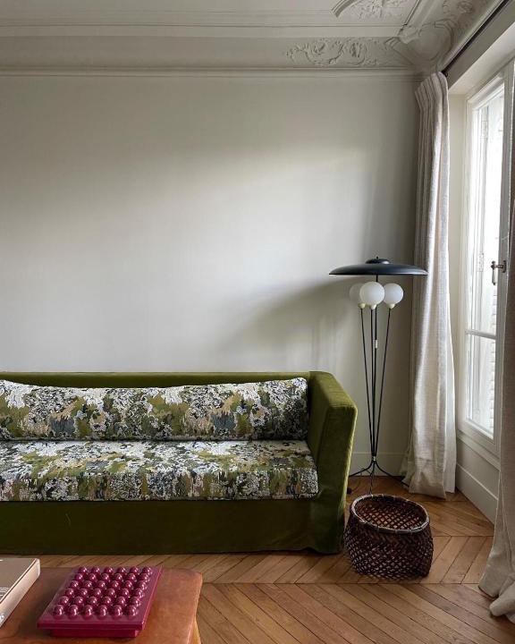 Quartier de Rochechouart Apartment | L'Atelier 35 with view of Montmartre
