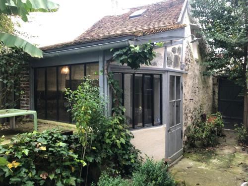 Survilliers House | La Petite Maison