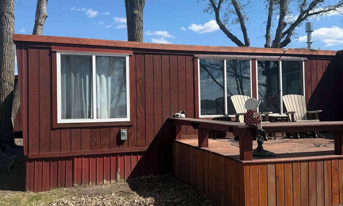 Pelican Rapids House | Lake Lida Cottage, Pelican Rapids