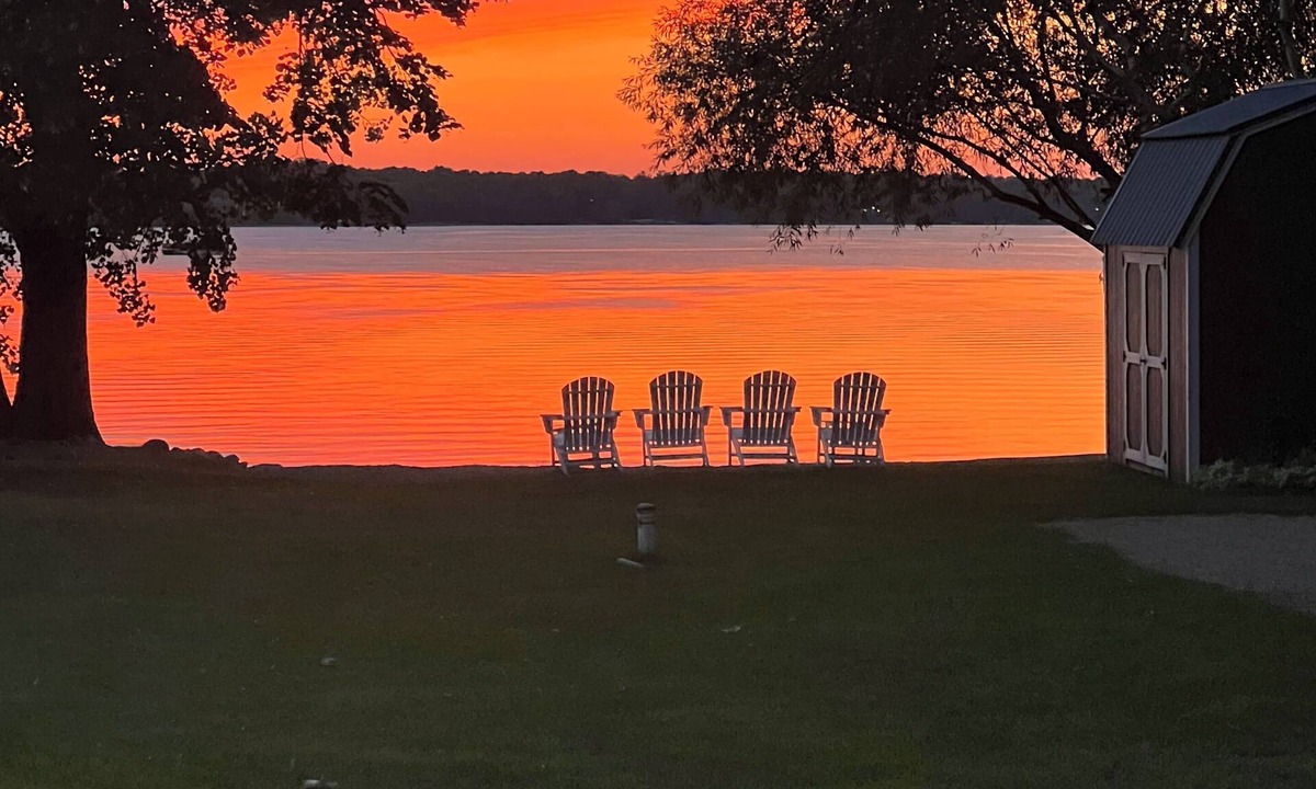 Detroit Lakes Cabin | Lake Sallie Cabin Sandy Beach Spectacular Sunsets