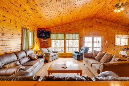 Ainsworth House | Lakefront Duplex in Northwoods: Angler’s Haven!