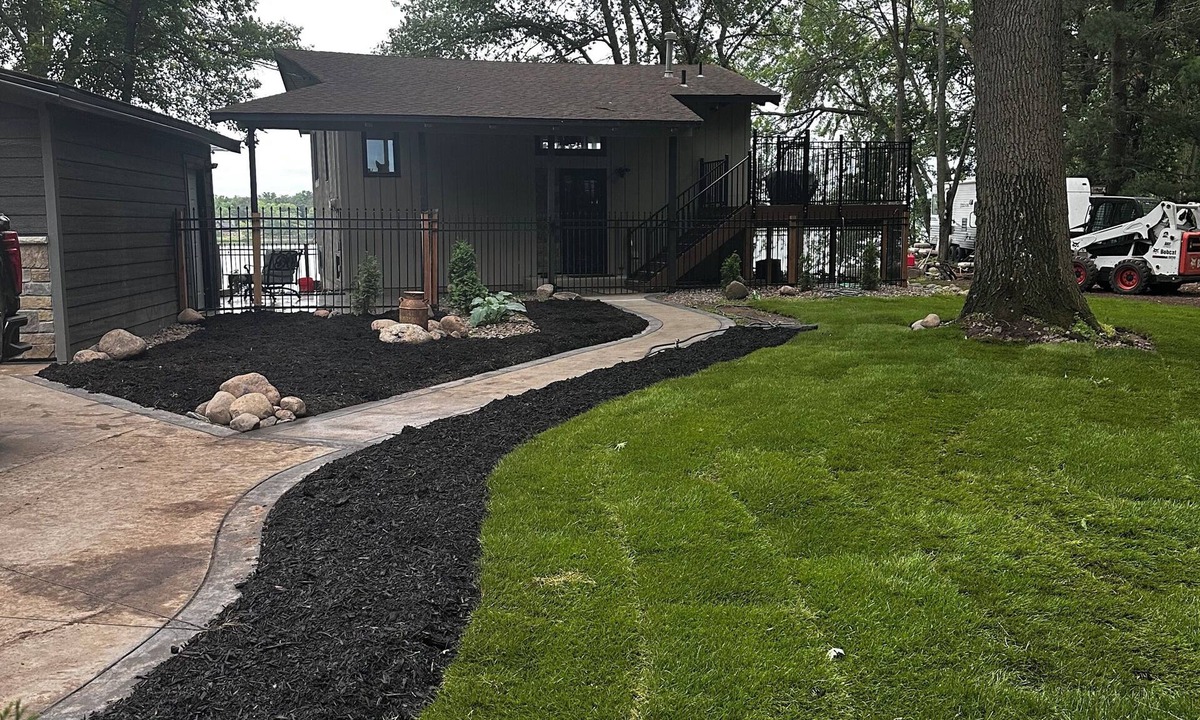 Pine City Cabin | Lakeside gem just 1 hr from the Cities.