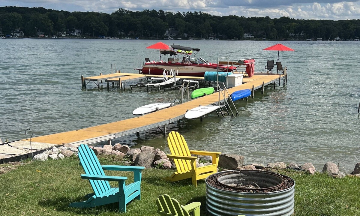 Twin Lakes House | Lakeside Getaway on Lake Mary-Walk to Downtown Twin Lakes