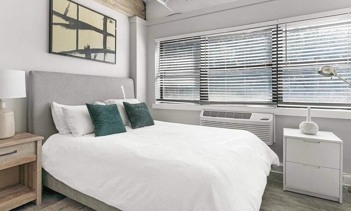 Central Business District Apartment | Landing | Chic Studio, Gym, Rooftop Lounge