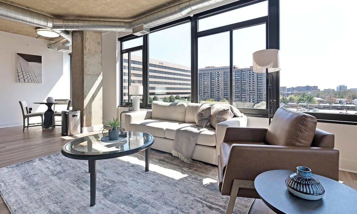 Baileys Crossroads Apartment | Landing | Incredible 2BD, Gym, Game Room