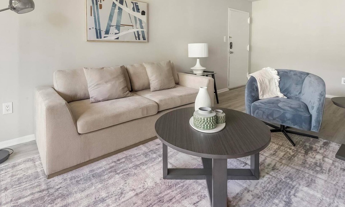 Greenbelt Apartment | Landing | Modern 2BD, Gym, Pool