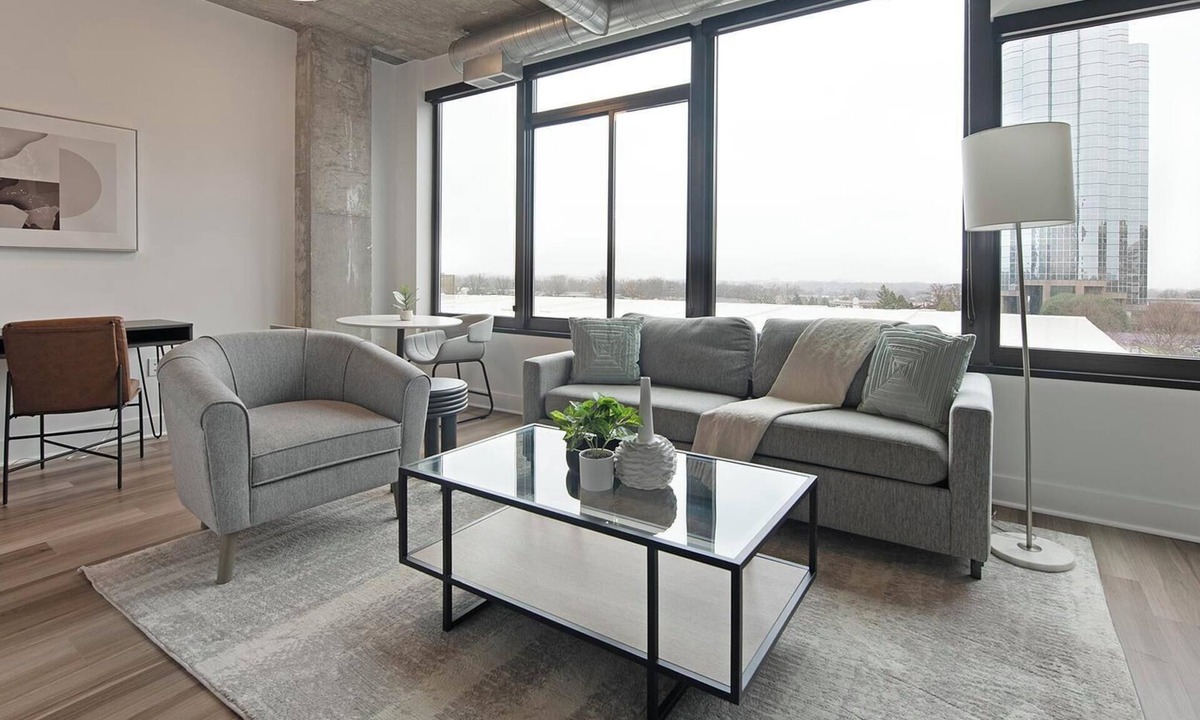Baileys Crossroads Apartment | Landing | Stunning 1BD, Game Room, Gym