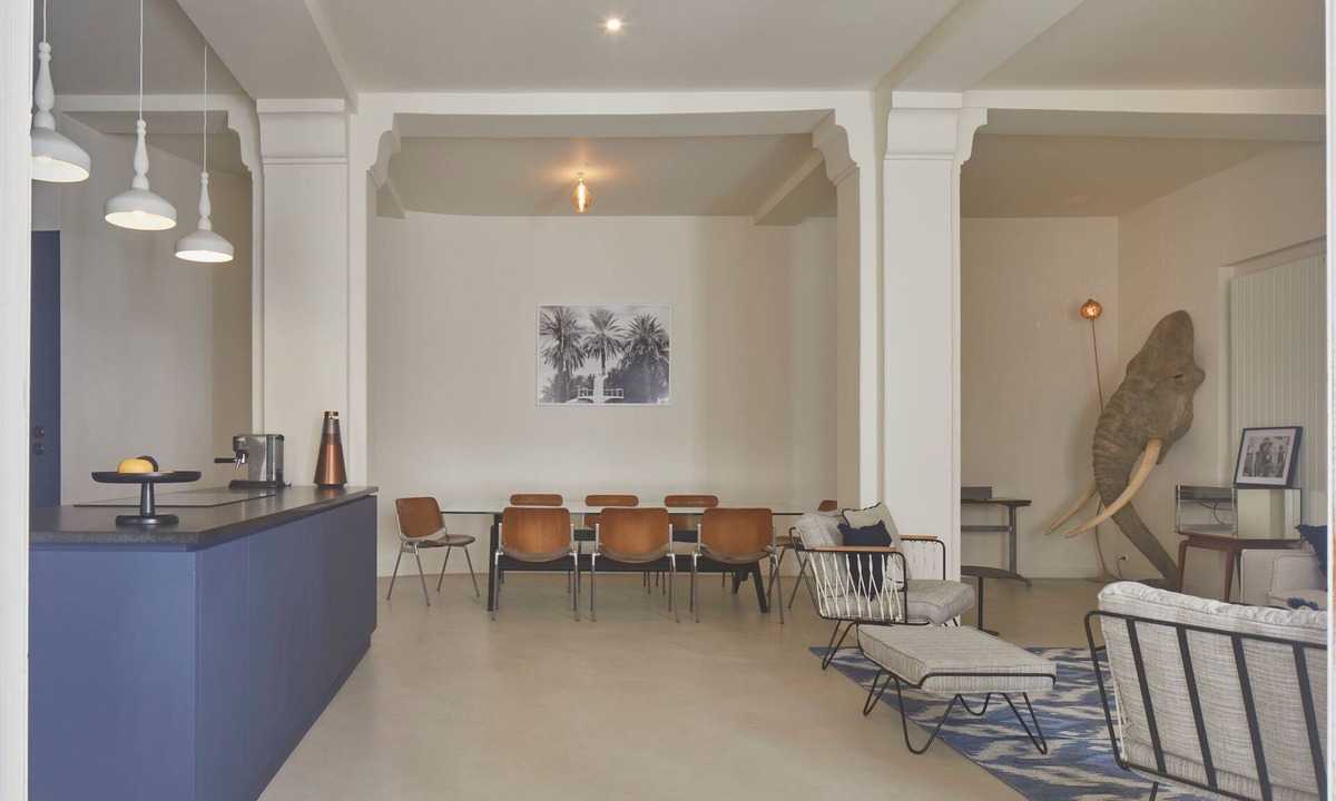 Les Iles Apartment | Large duplex with terrace at City Hall