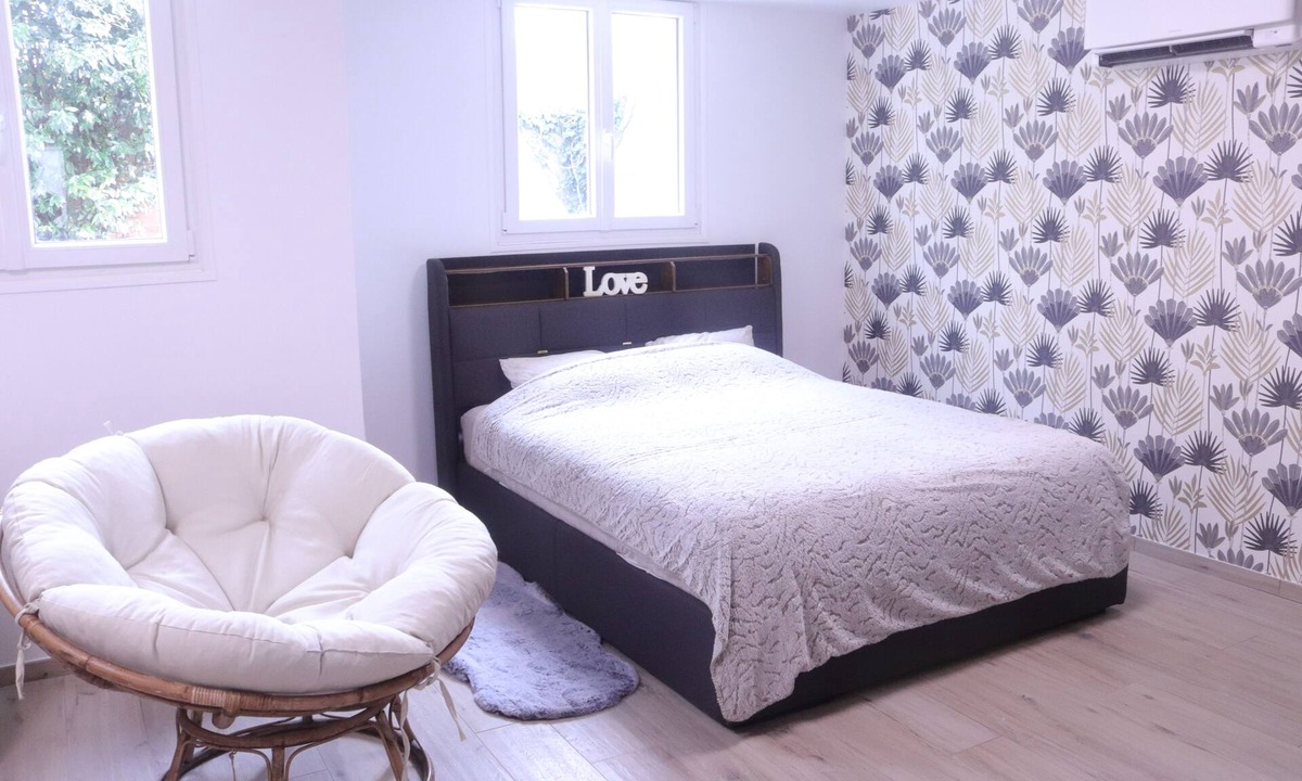 Chelles Apartment | Large new F2 with terrace - Paris, Disney & CDG Airport