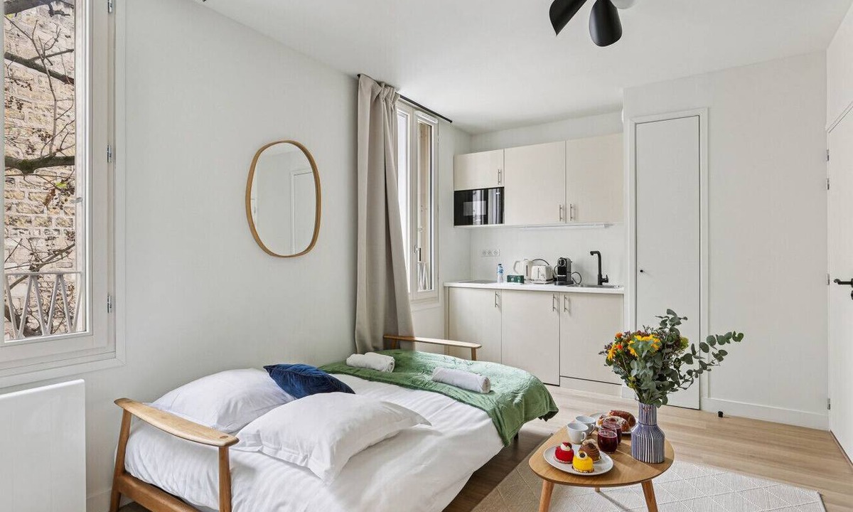 Epinettes Apartment | Lavie Maison 17th district
