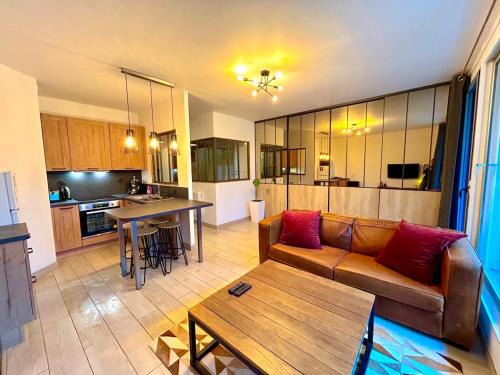 Gouvieux Apartment | Le petit Hameau, t2 avec jardin et parking