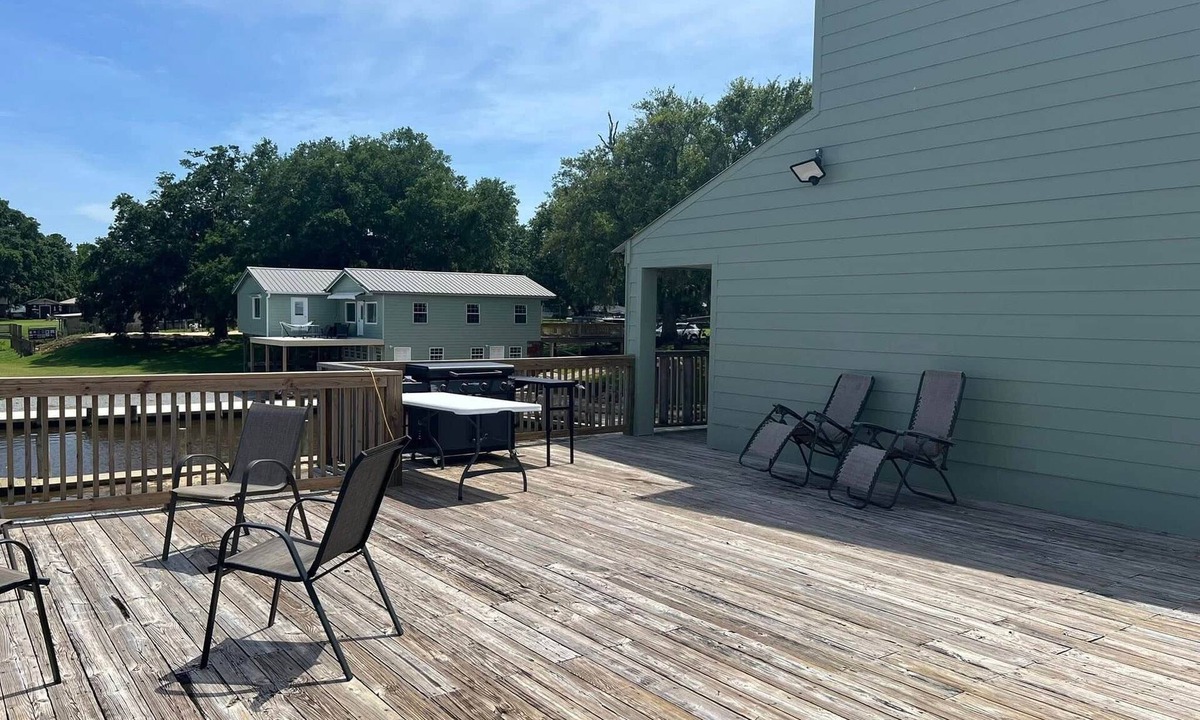 Gautier House | Legend Oaks room 9 on the hill