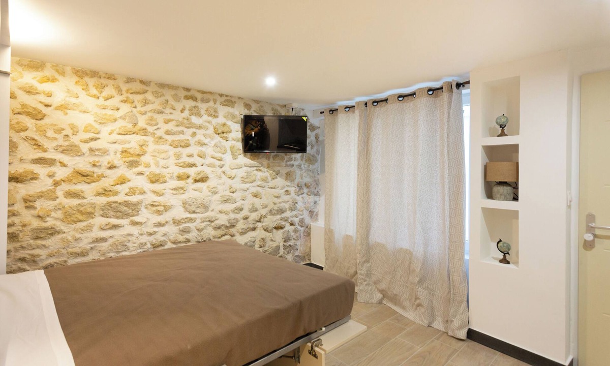 15th Arrondissement Hotel | Les Studios Mademoiselle