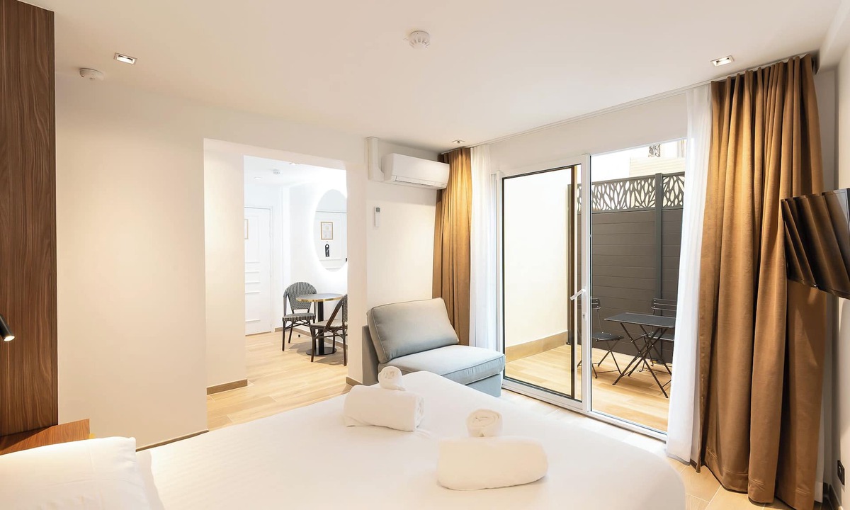 Grenelle Hotel | Les Suites Tour Eiffel