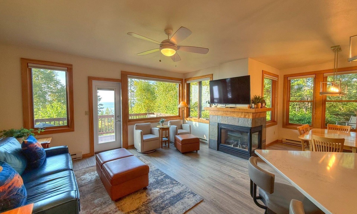 Lutsen Condo | Located directly on Lake Superior, this bright and comfortable condo is ideal for families or groups