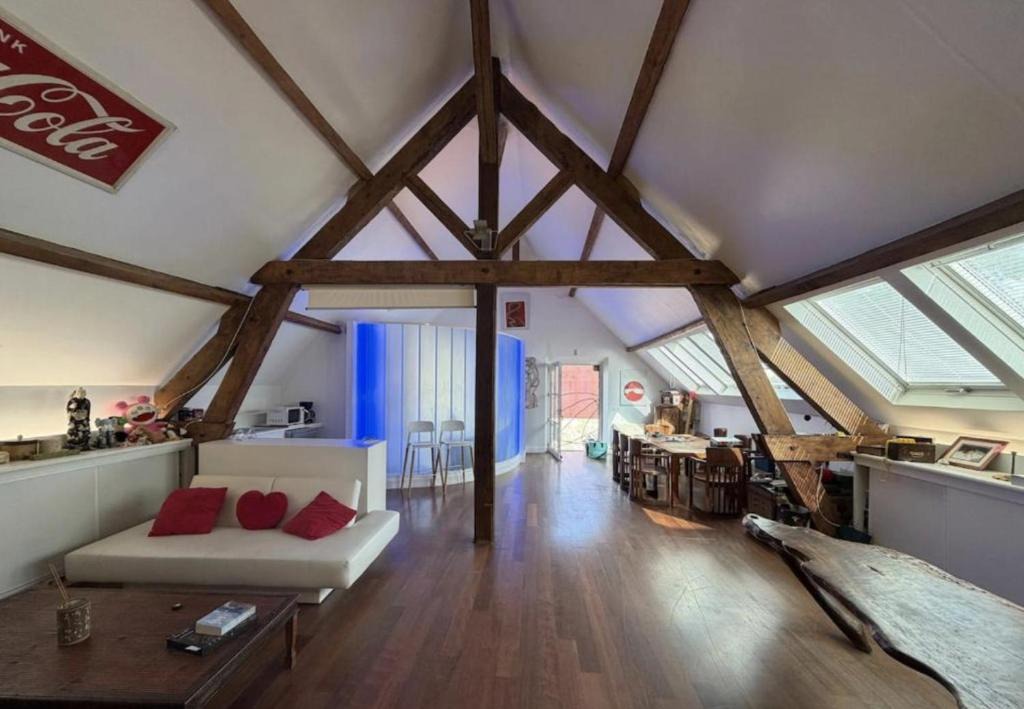 Les-Loges-en-Josas Apartment | Loft de charme au milieu de la nature avec piscine