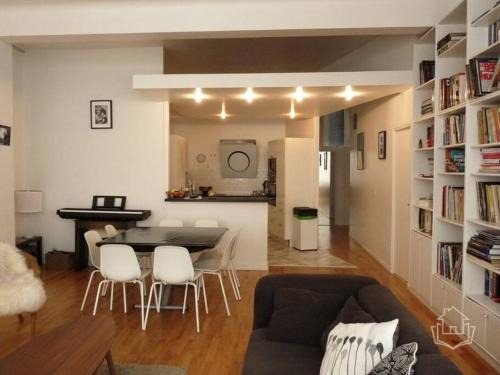 Saint-Vincent-de-Paul Apartment | Loft très calme centre de Paris
