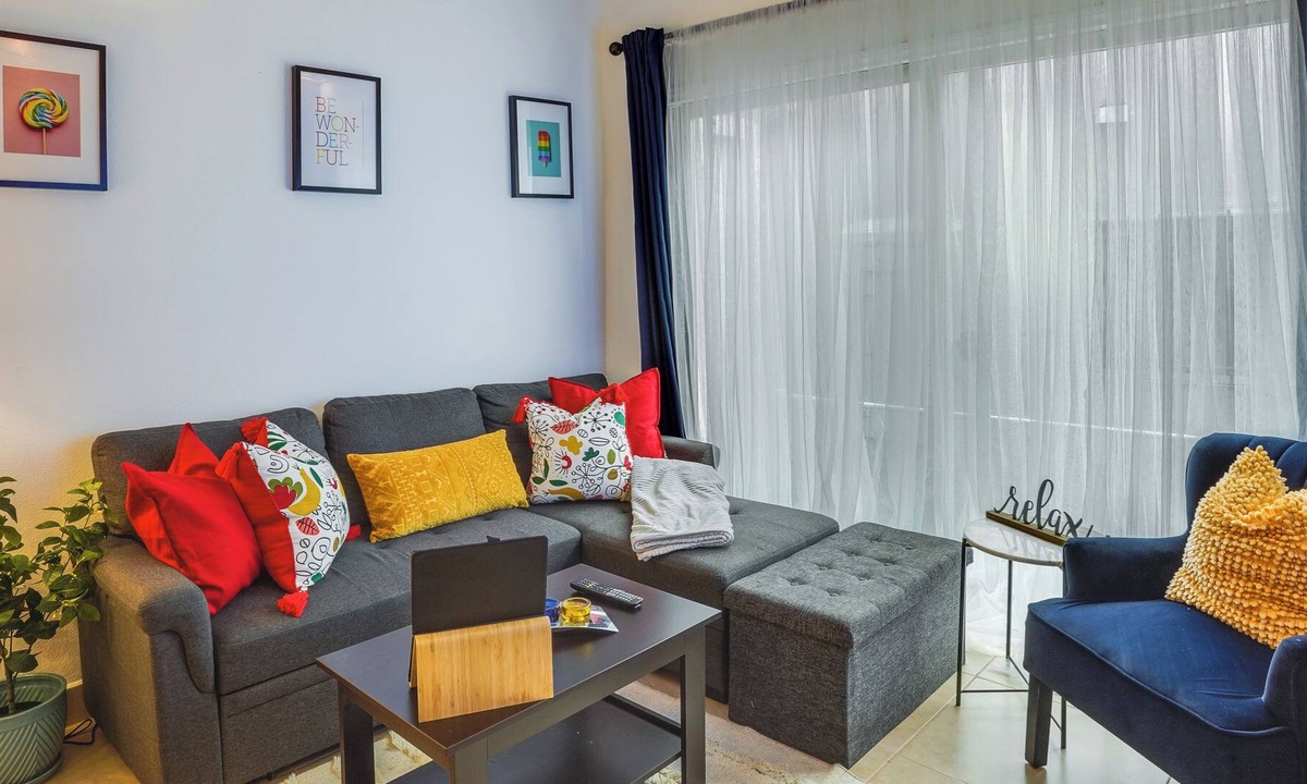 East Village Apartment | Long Beach Vacation Rental < 1 Mi to Beach!
