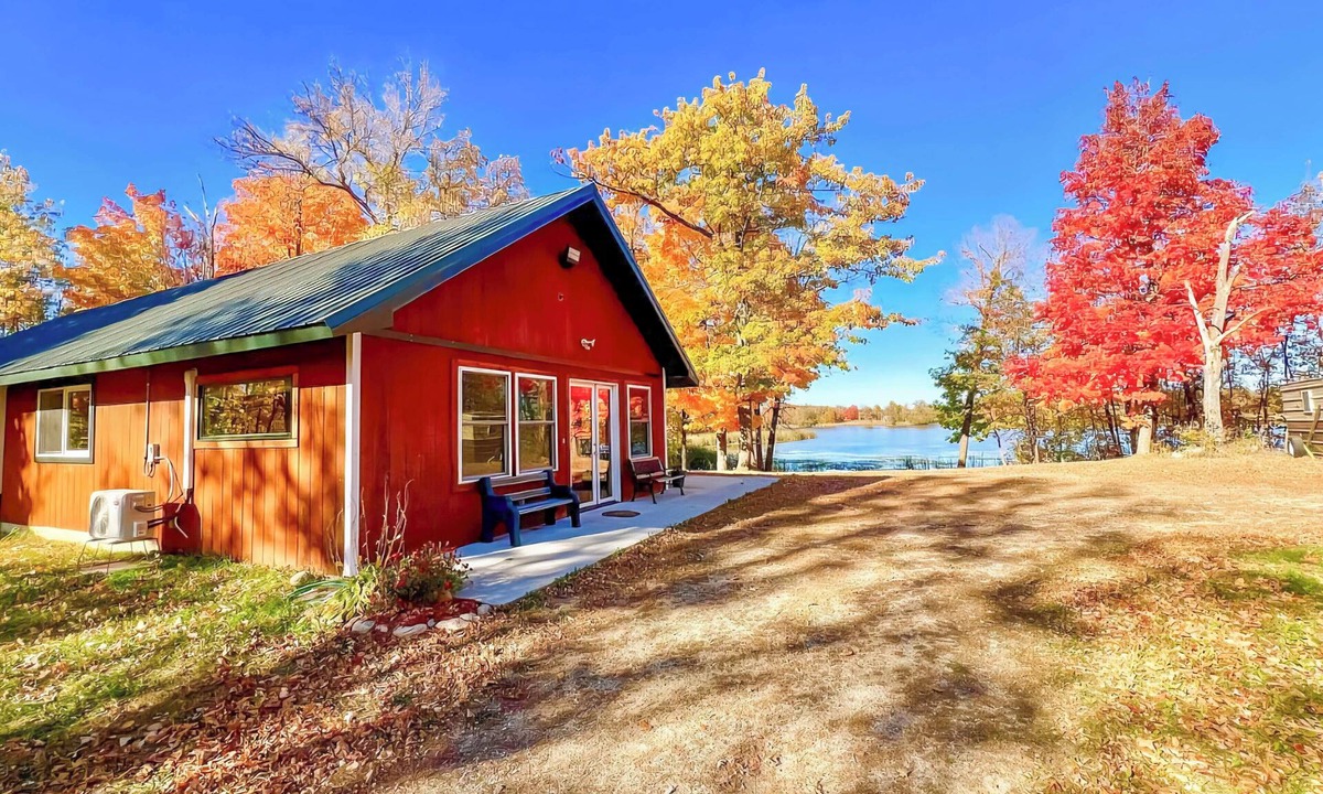 Parkers Prairie Cabin | Long Lake Cabin on 7 acres w/Fire Pit & More!