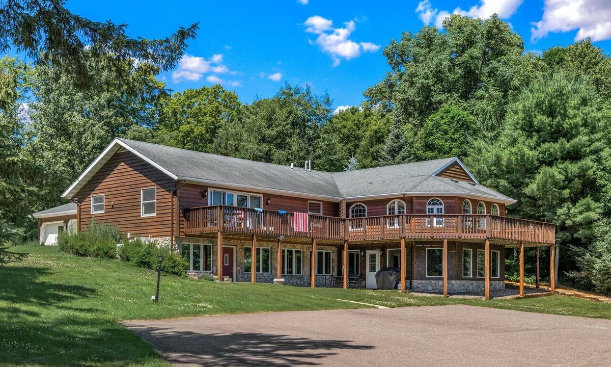 Brill Condo | Long Lake Landing – Unit 3 | Spacious Lakeview Condo with Private Boat Slip