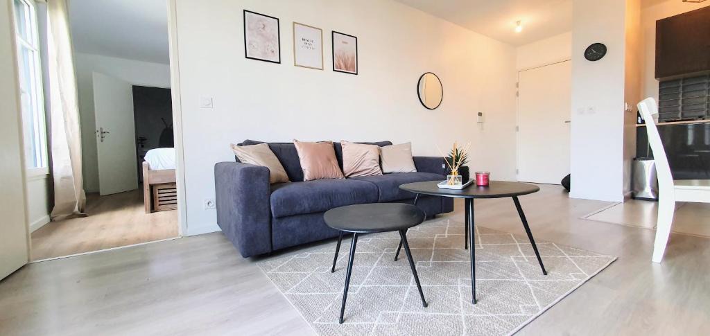 Chessy Apartment | LOTUS- 4 min de Walt Disney-Arrivée autonome-Parking et Wifi gratuit-Proche de toutes commodités 5Min de la vallée village