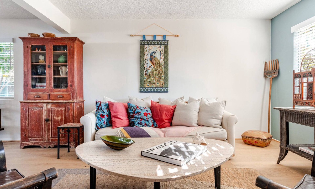 Simi Valley House | Lovely Dog Friendly 3-bedroom house with AC in Santa Susana area of Simi Valley