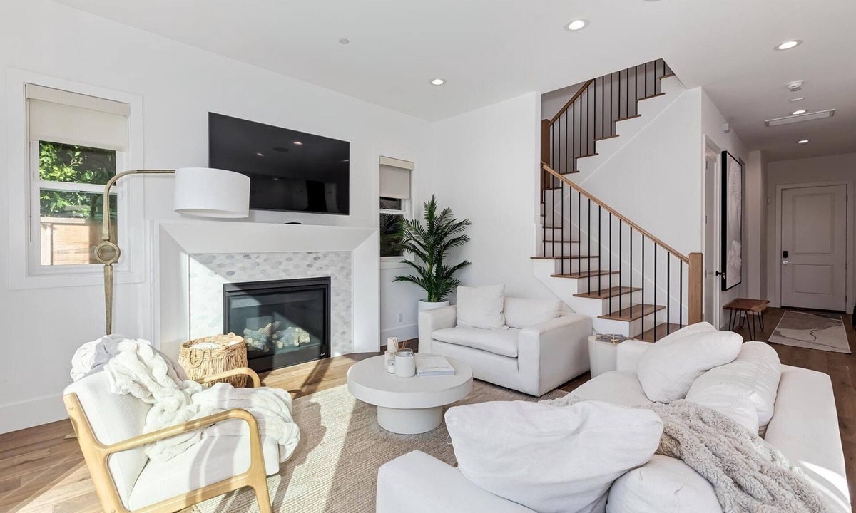 Washington Culver House | Luxe 5BD Escape in Fabulous Culver City/minutes from Beach