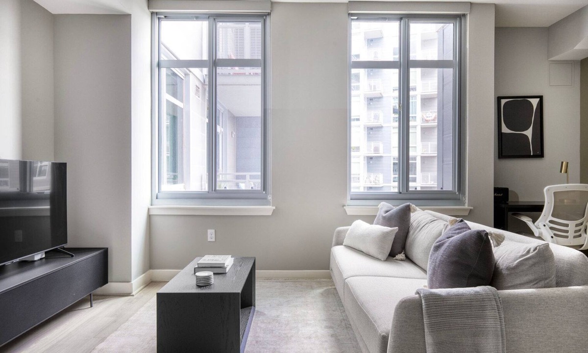 Buzzard Point Apartment | Luxe Navy Yard Jr 1BR w/EV Charging & Gym, nr Sports, by Blueground