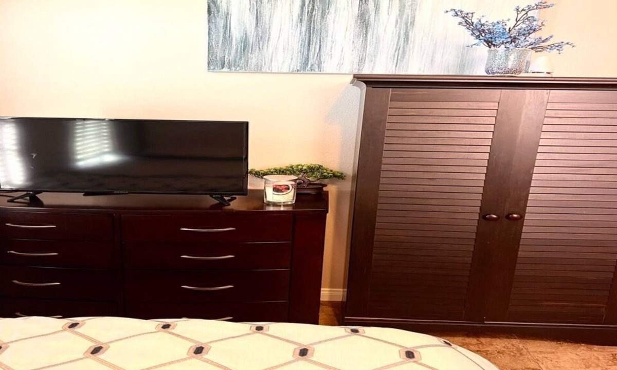 Ocean View Hills Apartment | Luxurious Studio Apartment