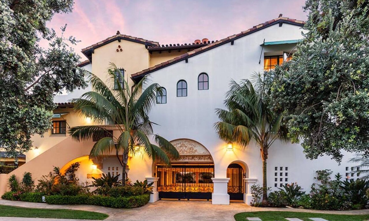 West Beach Condo | Luxury Condo Close to the Beach & Downtown Santa Barbara!