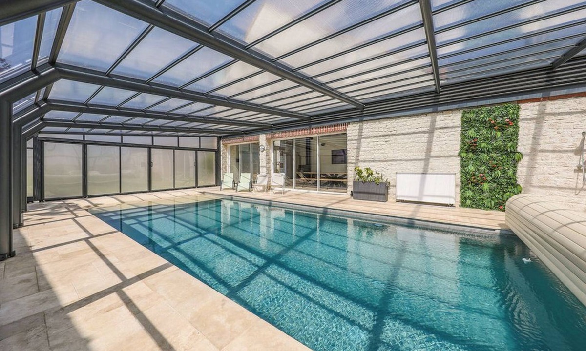 Leglantiers House | Luxury loft with heated indoor pool, Jacuzzi and sauna