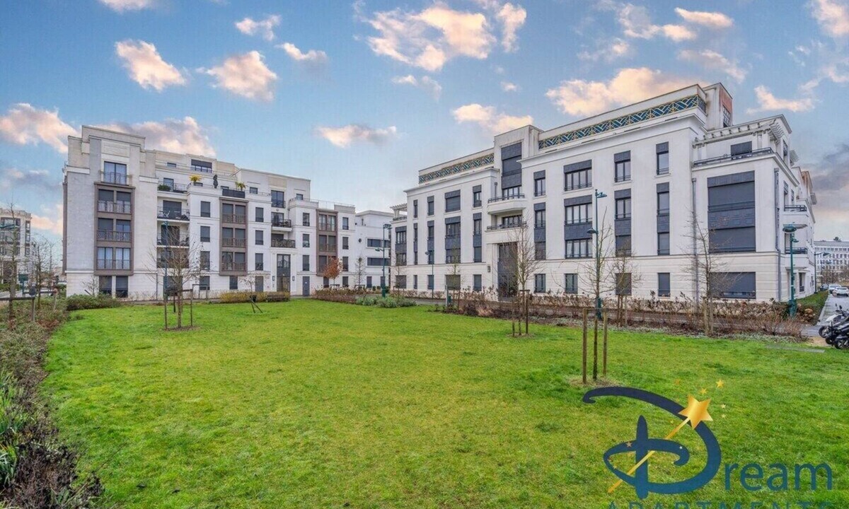 Chessy Apartment | MagicStay By Dream Apartments
