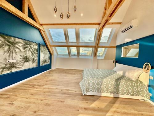 Clamart Villa | Magnifique maison neuve avec vue imprenable sur la Tour Eiffel et Paris