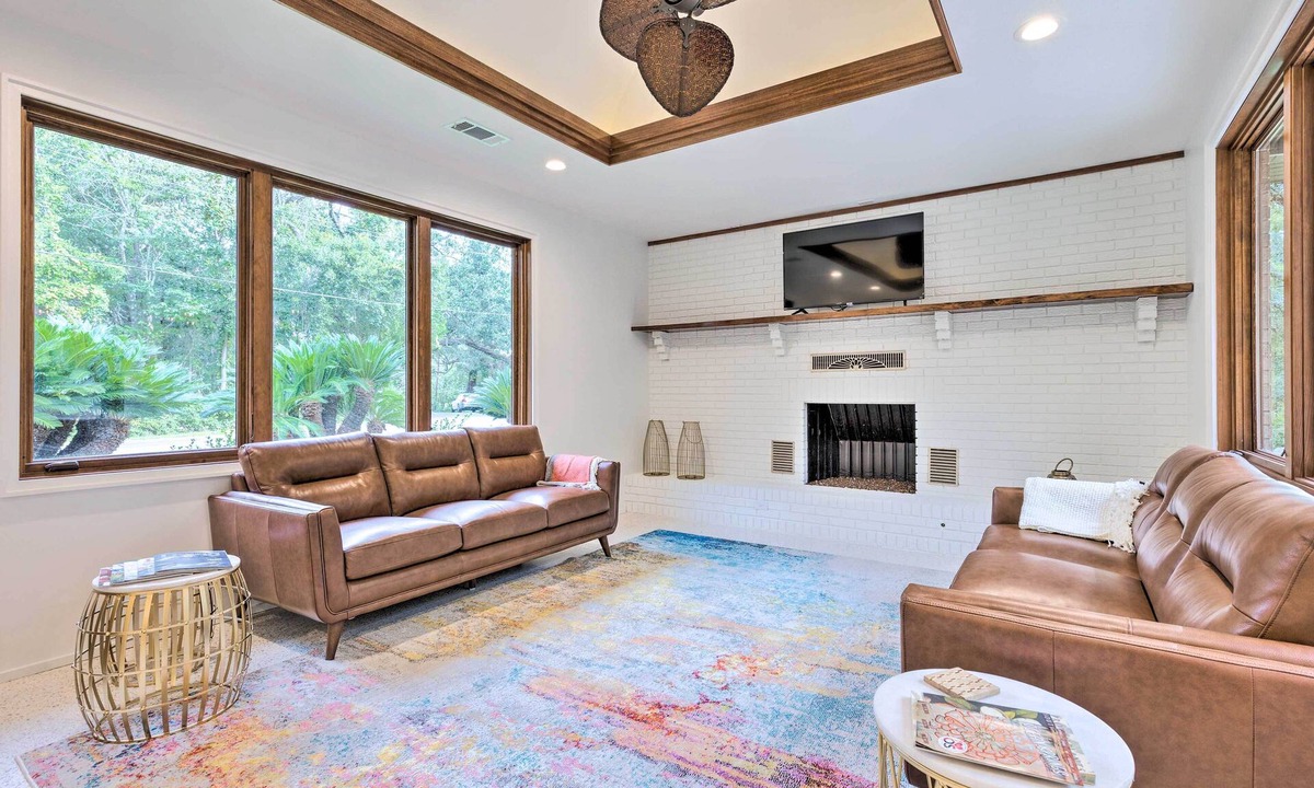 Biloxi House | Mid-Century Dream Home < Half-Mile to Beach!