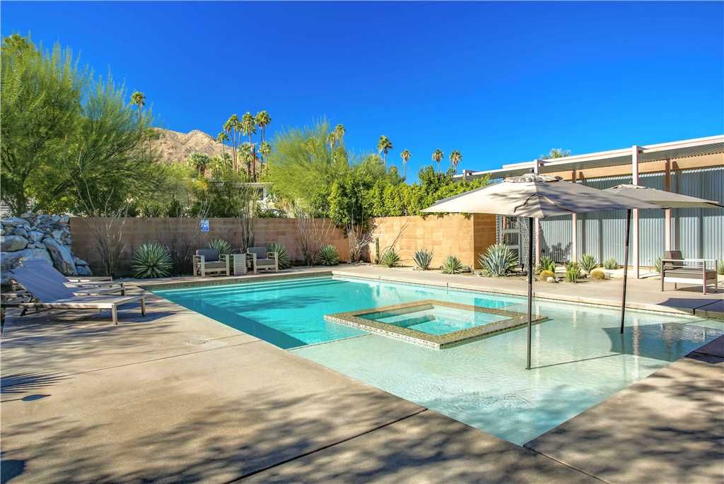 Chino Canyon House | MID-CENTURY MODERN home is in the historic Little Tuscany neighborhood of Palm Springs