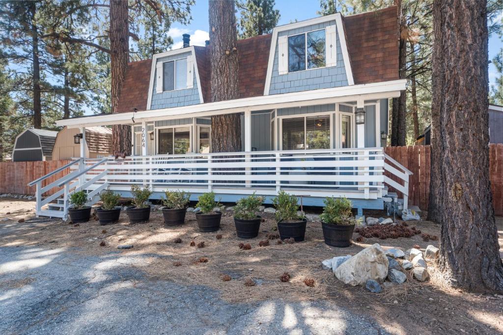 Woodlands Ski Chalet | Middle Bear Chalet -Perfect getaway for a weekend in the mountains!