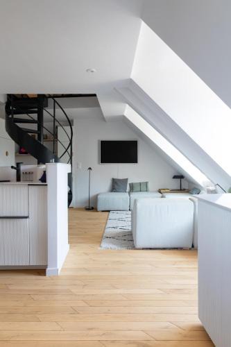Les Iles Apartment | Mini loft in Notre Dame district, Île Saint-Louis, Paris